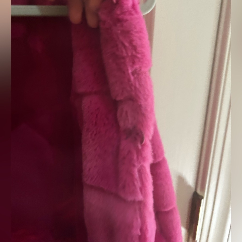 Marc New York Vibrant Soft Velvet Pink Vest - Picture 6 of 9